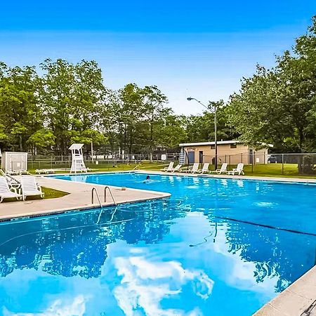 Вилла House In The Woods Albrightsville Экстерьер фото