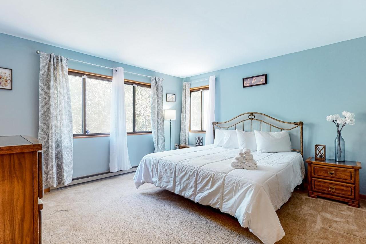 Вилла House In The Woods Albrightsville Экстерьер фото