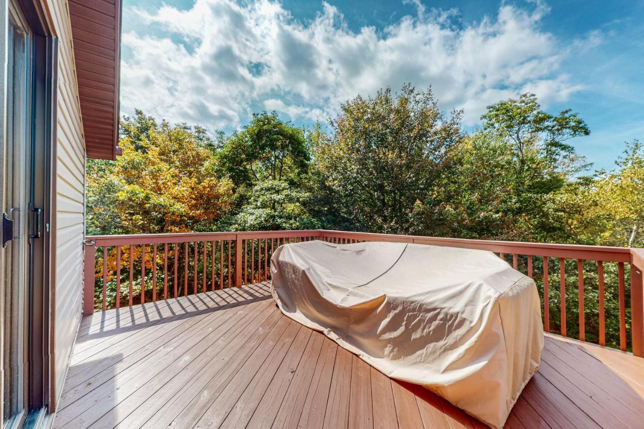Вилла House In The Woods Albrightsville Экстерьер фото